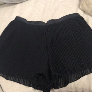 GB black skort